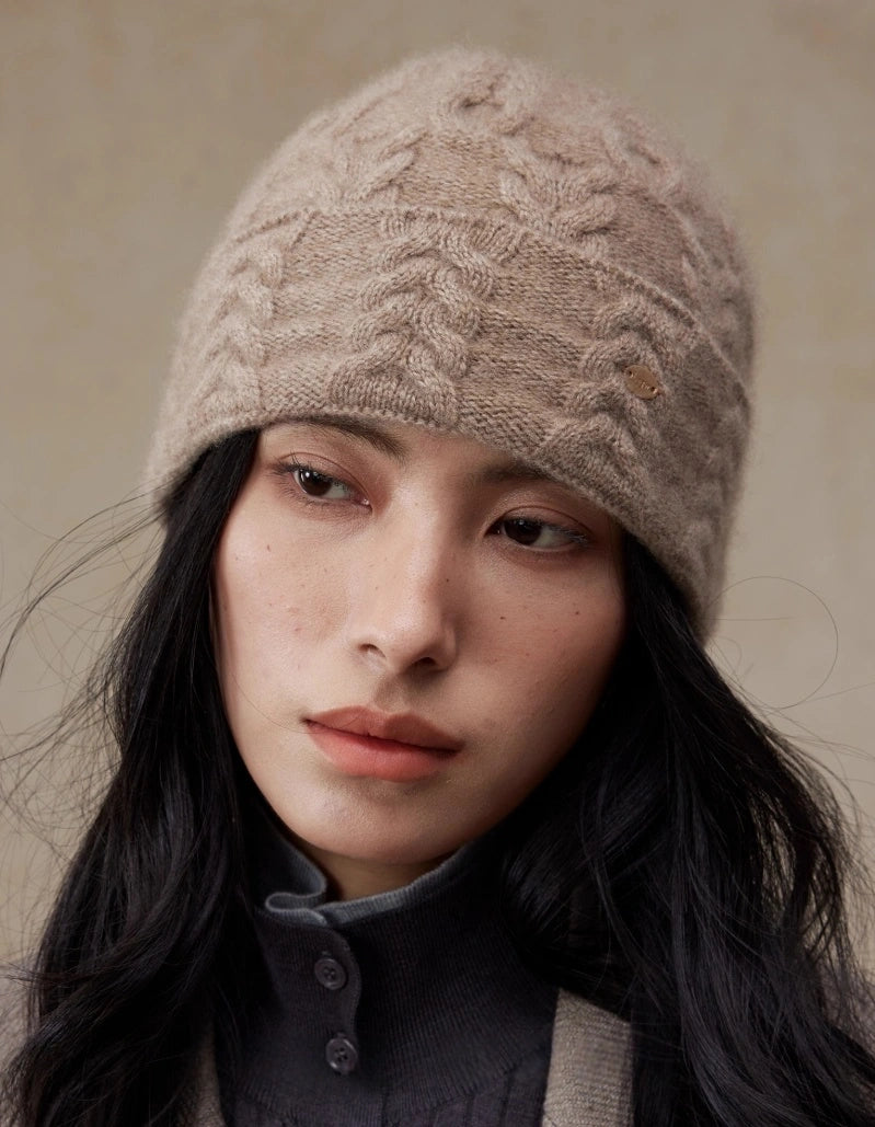 Elegant 100% Cashmere Beanie – Cable Knit Design | Multiple Colors