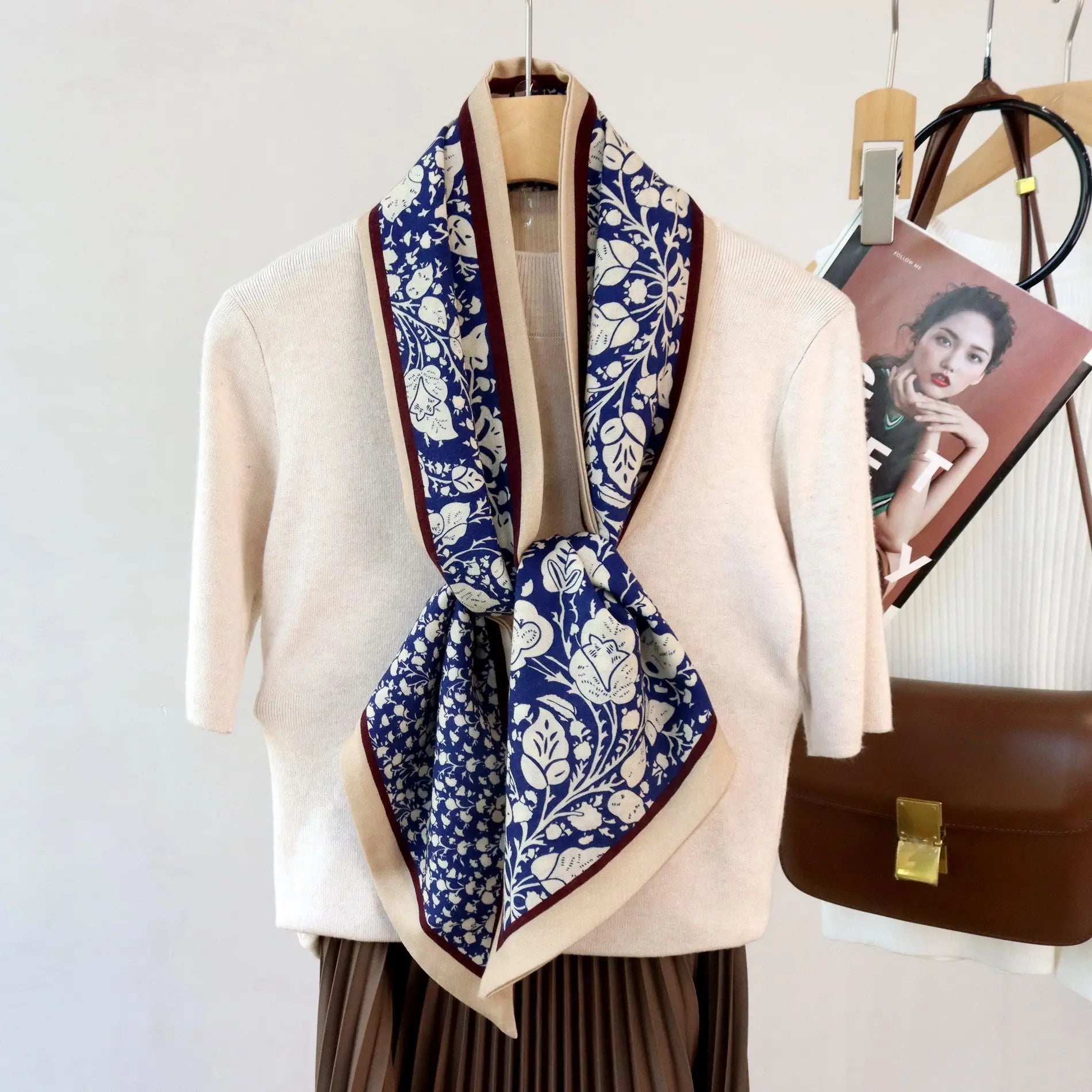 Elegant Silk Wool Long Scarf – Reversible Floral Print Wrap